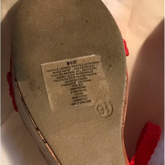 MOSSIMO SIZE 9 1/2 RED WEDGE SHOES EUC - Picture 6 of 7